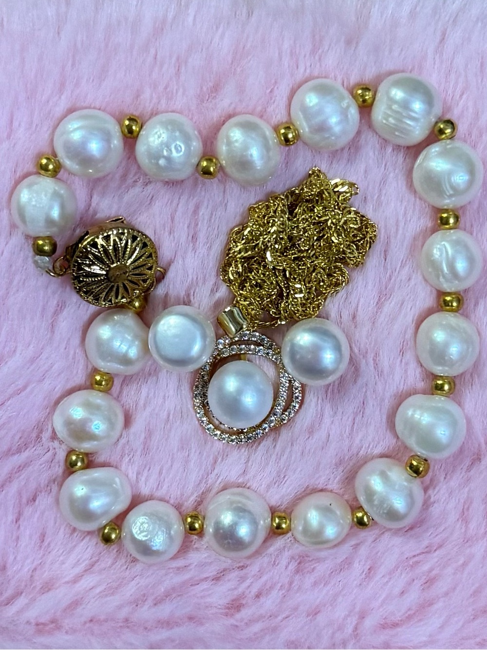 Natural White South Sea Cultured Pearl Necklace  Bracelet & Earrings Set